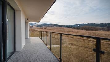 Apartment (J 8) | Balcony