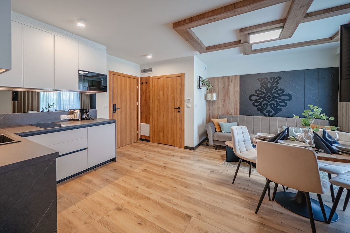 Apartment (H 13) | Living area