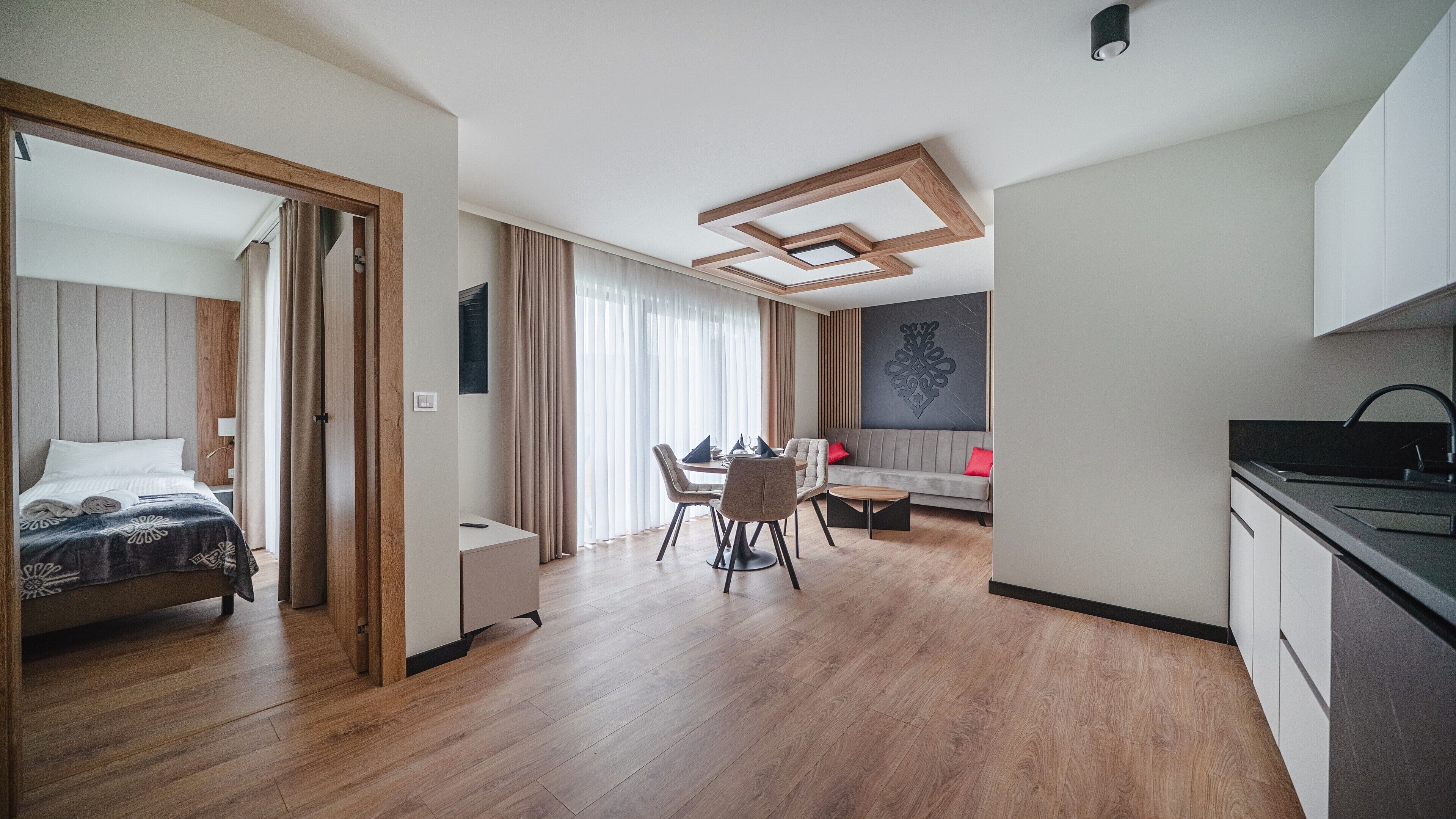 Apartment (H 7) | Ruang tamu | TV skrin rata 