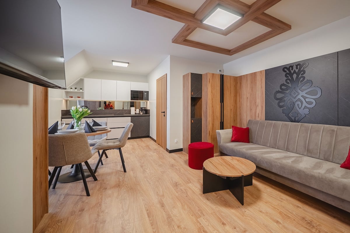 Apartment (H 14) | Living area