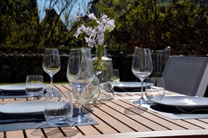 Outdoor dining - Modern 85sqm on 2 levels for up to 4 people with private sauna - (Sylt)