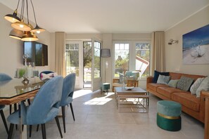 TV, stereo - Modern 85sqm on 2 levels for up to 4 people with private sauna - (Sylt)