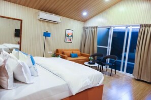 Suite, Valley View - Azure Resort (Lonavala)