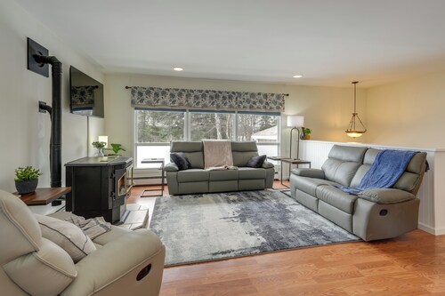 Spacious Soldotna Home: Walk to Fishing & Parks!