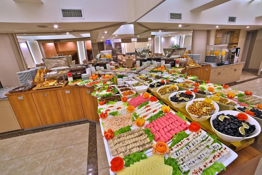 تناول الطعام