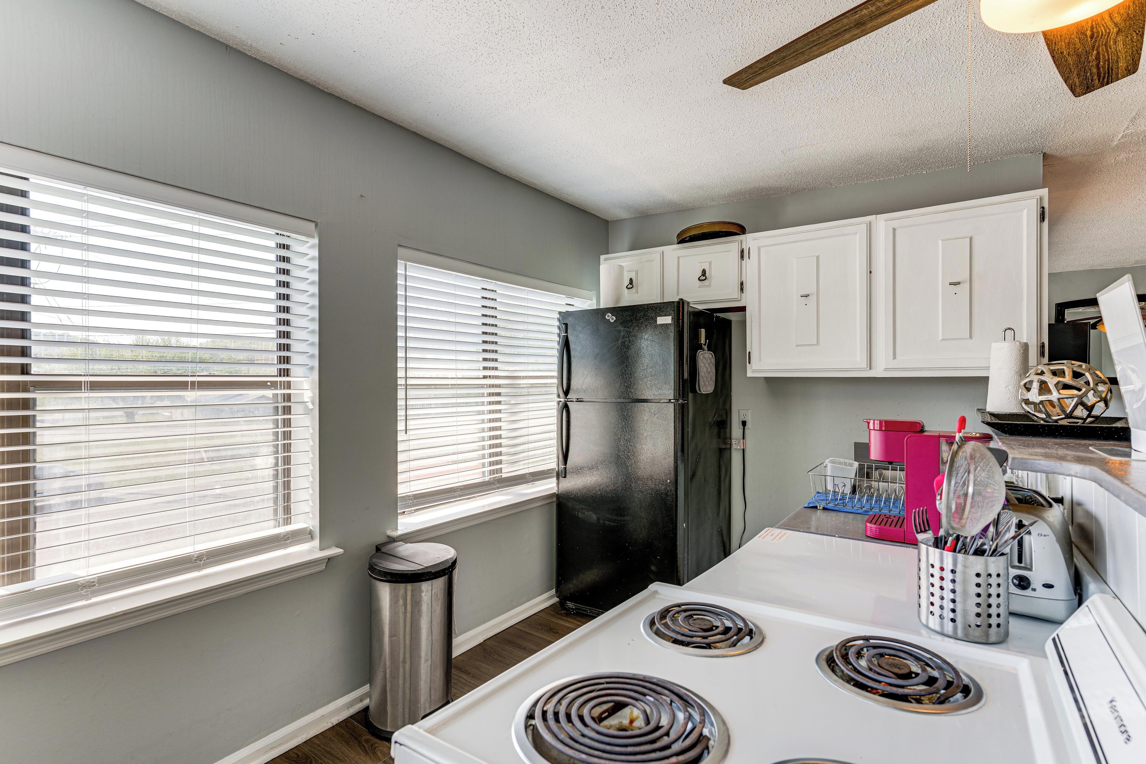 Fridge, microwave, stovetop, coffee/tea maker