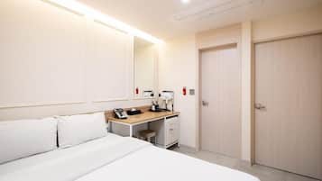 Habitació Deluxe | Roba de llit hipoal·lergògena i matalassos amb encoixinament addicional