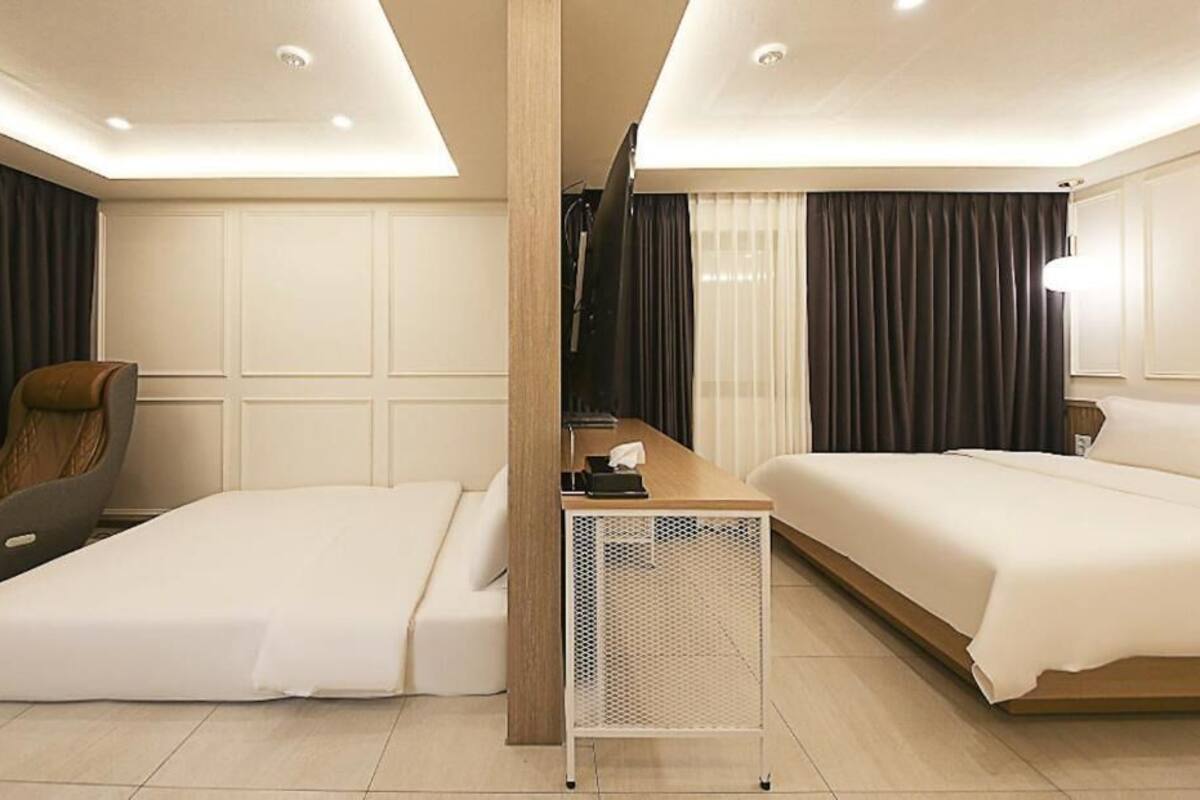 Habitación doble, vista a la montaña