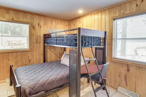 2 habitaciones, tabla de planchar con plancha y acceso a internet 