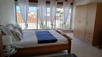 4 chambres, Wi-Fi gratuit, draps fournis