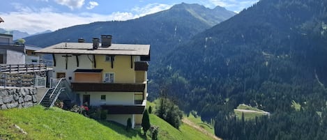 Classic Apartment, 2 Bedrooms | Exterior