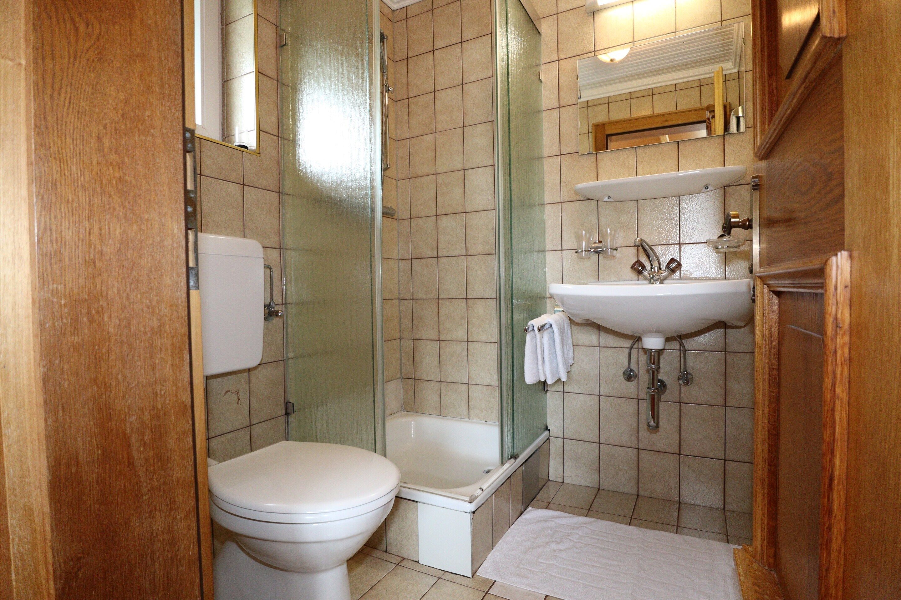 Bathtub