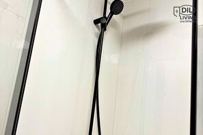 Bathroom - 2 Room Apartment - Self Check In - Central Bad Nauheim (Bad Nauheim)