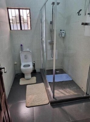 Shower - Charming Executive Suite with Garden Views at AJALA Lodge, Badagry (Badagry)