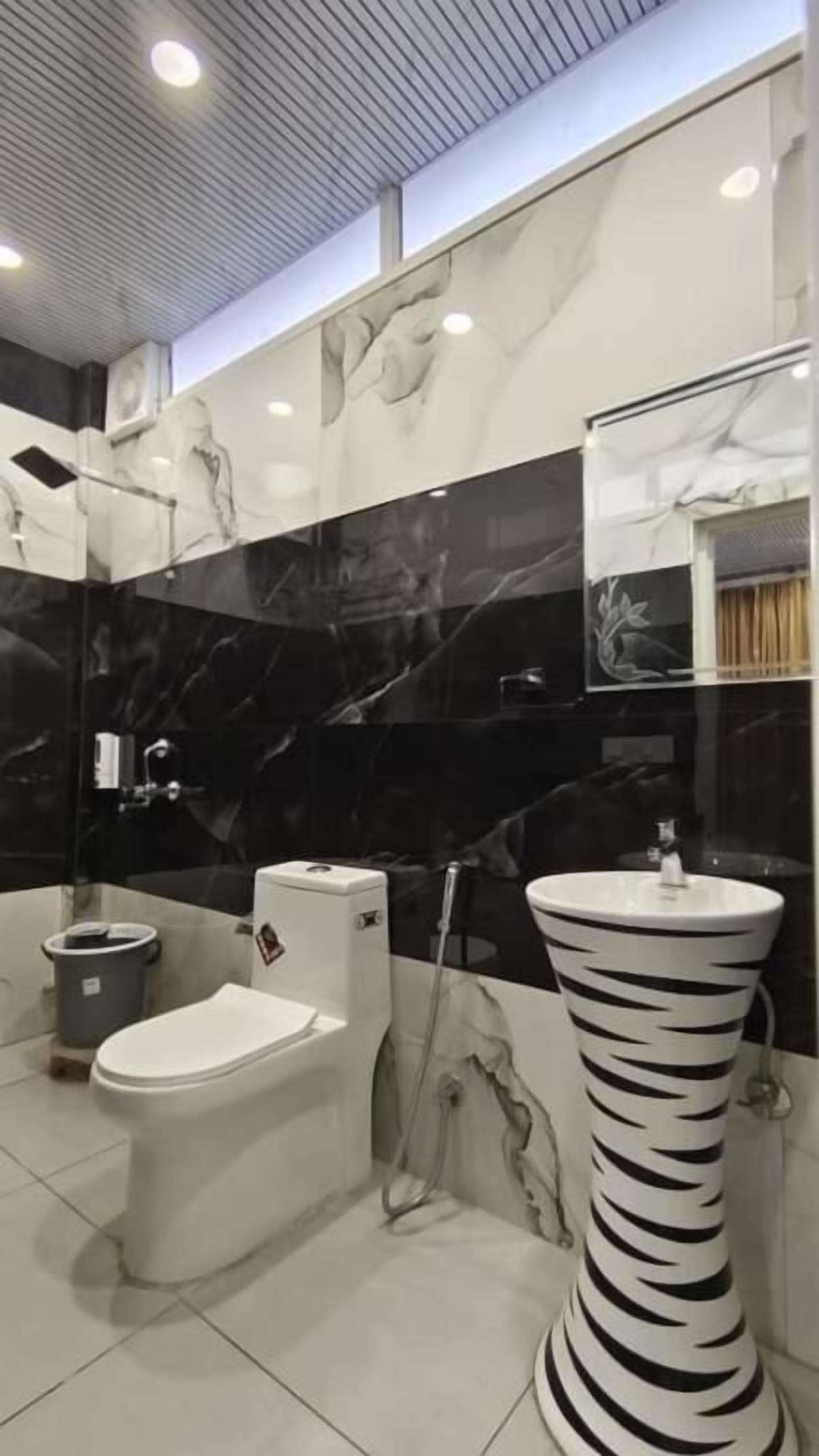 Superior Double Room, Patio | Bathroom