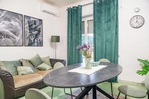 Dining - Refined vacation home located a few steps from Ponte Milvio (Roma)