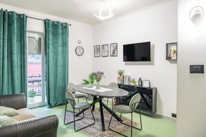 Smart TV - Refined vacation home located a few steps from Ponte Milvio (Roma)
