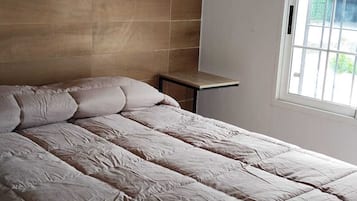 5 chambres, fer et planche à repasser, accès Internet, draps fournis