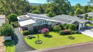 Exterior - The Gables - Luxury Berry Escape (Berry)