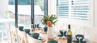 Berry Luxury Retreat | Escarpment Views | Sleeps 10