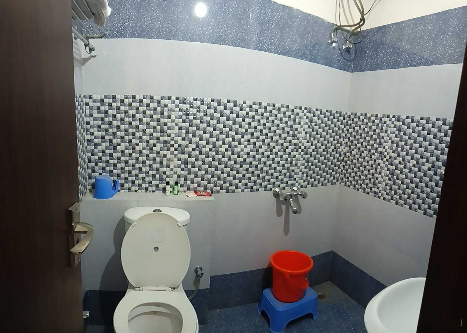 Deluxe Room | Bathroom