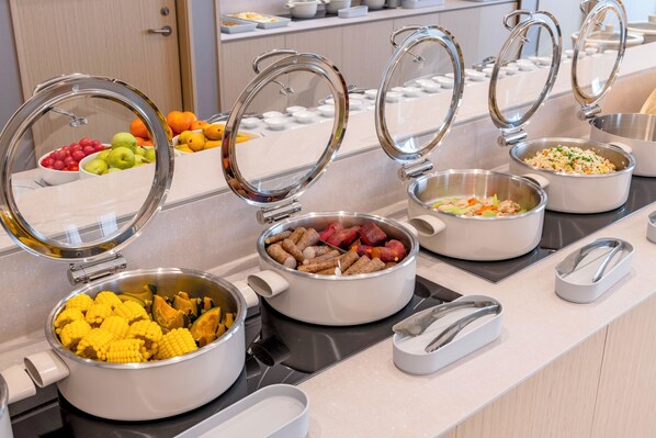 Breakfast buffet - Ji Hotel  Huangpu Knowledge City Store (Guangzhou)