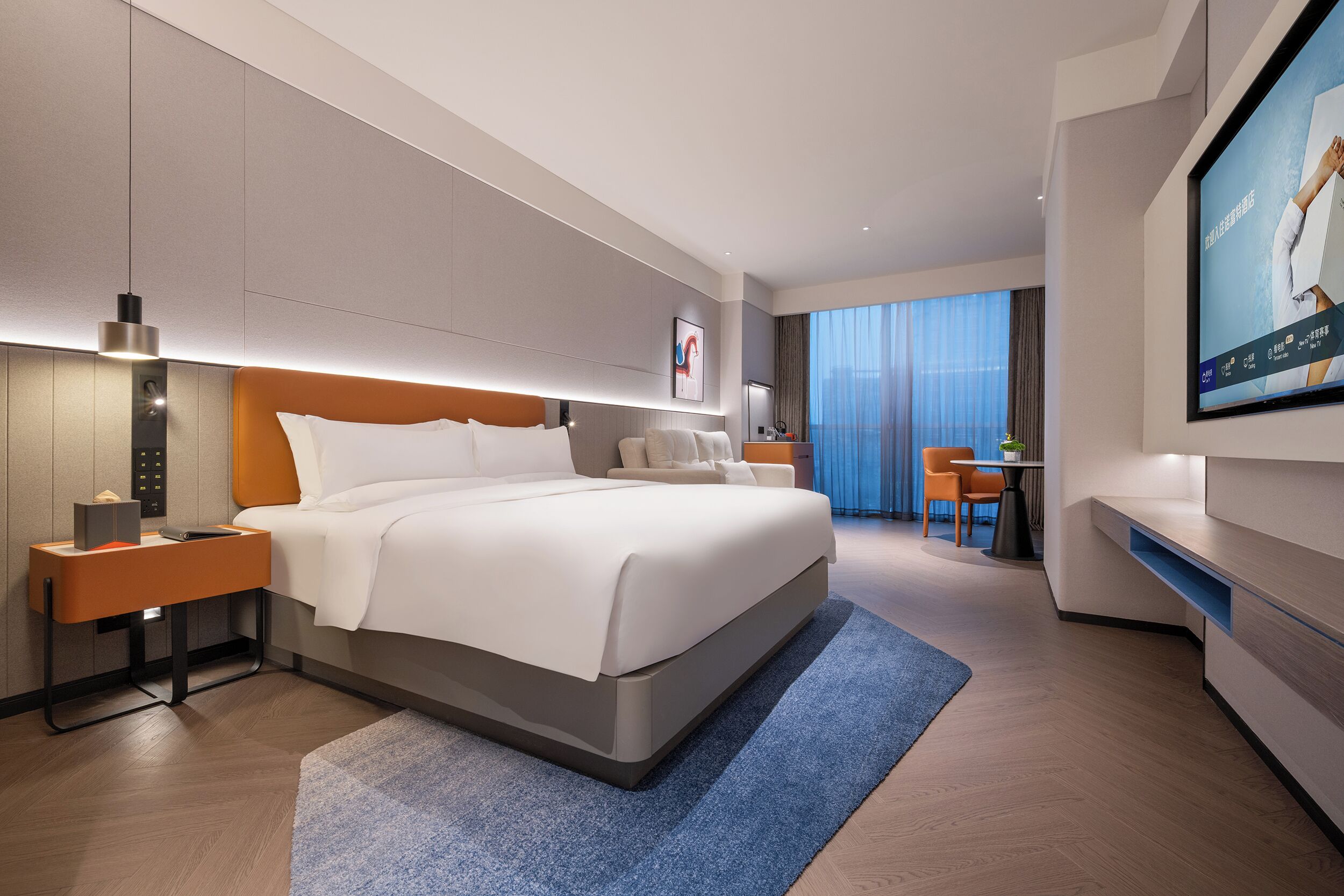 Deluxe Room, 1 King Bed with Sofa bed | Hypo-allergenic bedding, free minibar, desk, blackout curtains