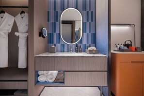 Superior Room, 2 Twin Beds | Bathroom | Free toiletries, hair dryer, slippers, towels - Novotel Chengdu Chunxi Road (Chengdu)