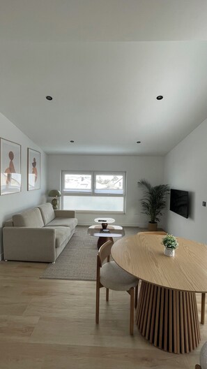 Interior - Modern apartment with balcony & parking space in Söhlde (Söhlde)