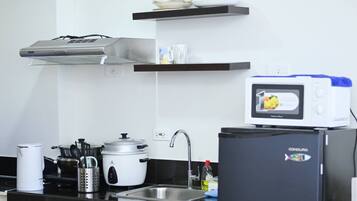 Condo, 1 Bedroom, Accessible | Interior