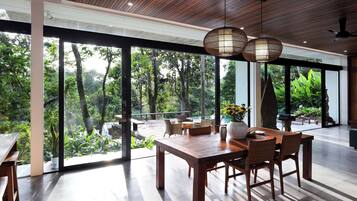 Villa, Garden View | Dining