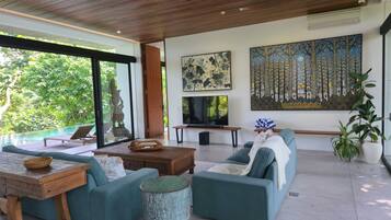 Villa, Garden View | Living area