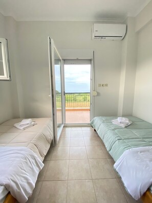 2 室のベッドルーム、アイロン / アイロン台、WiFi、ベッドシーツ