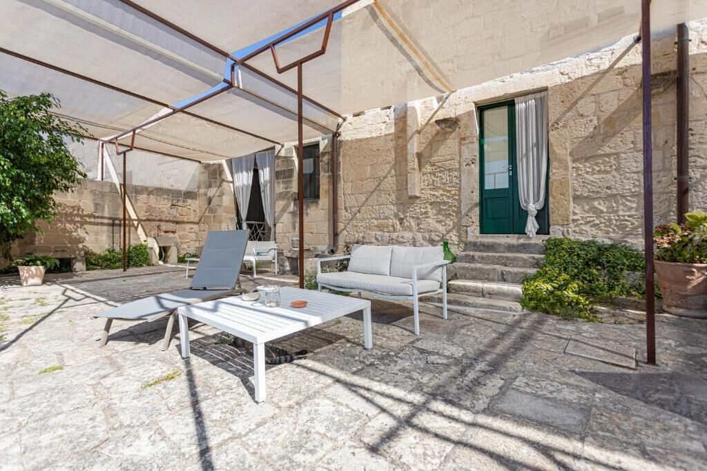 Standard Double Room, Courtyard View | Terrace/patio