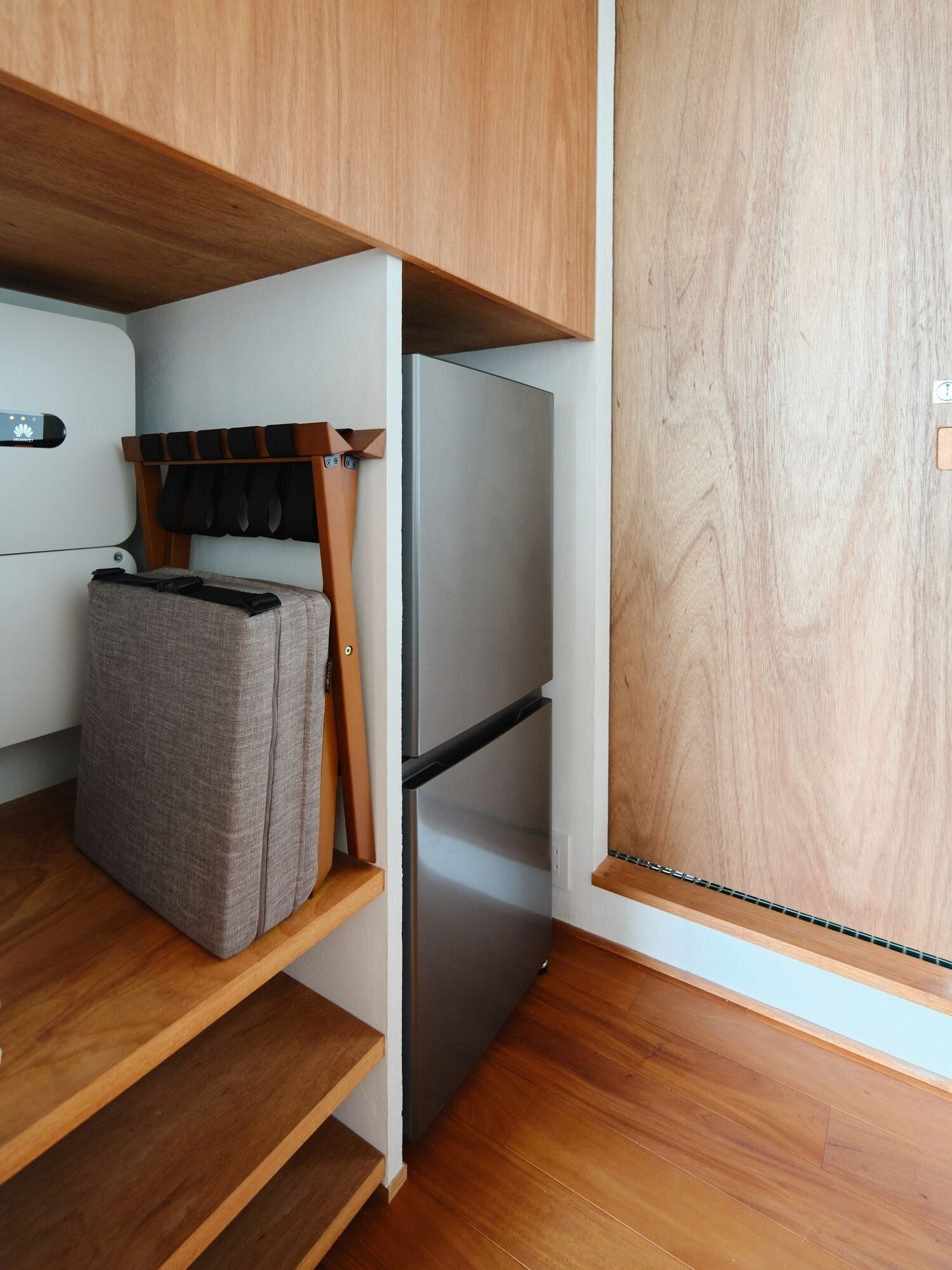 Beachfront Private Cabin, Non smoking | Mini-refrigerator