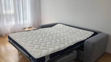 Studio, ban công, quang cảnh biển