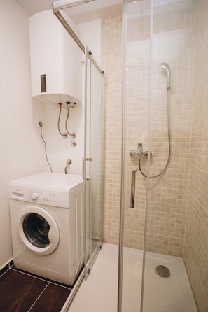 Bathroom - Ststus M apartments 138 (Becici)