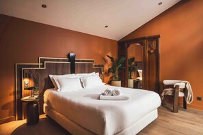 2 bedrooms, in-room safe, WiFi, bed sheets