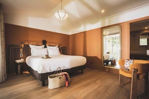 2 chambres, coffres-forts dans les chambres, Wi-Fi, draps fournis