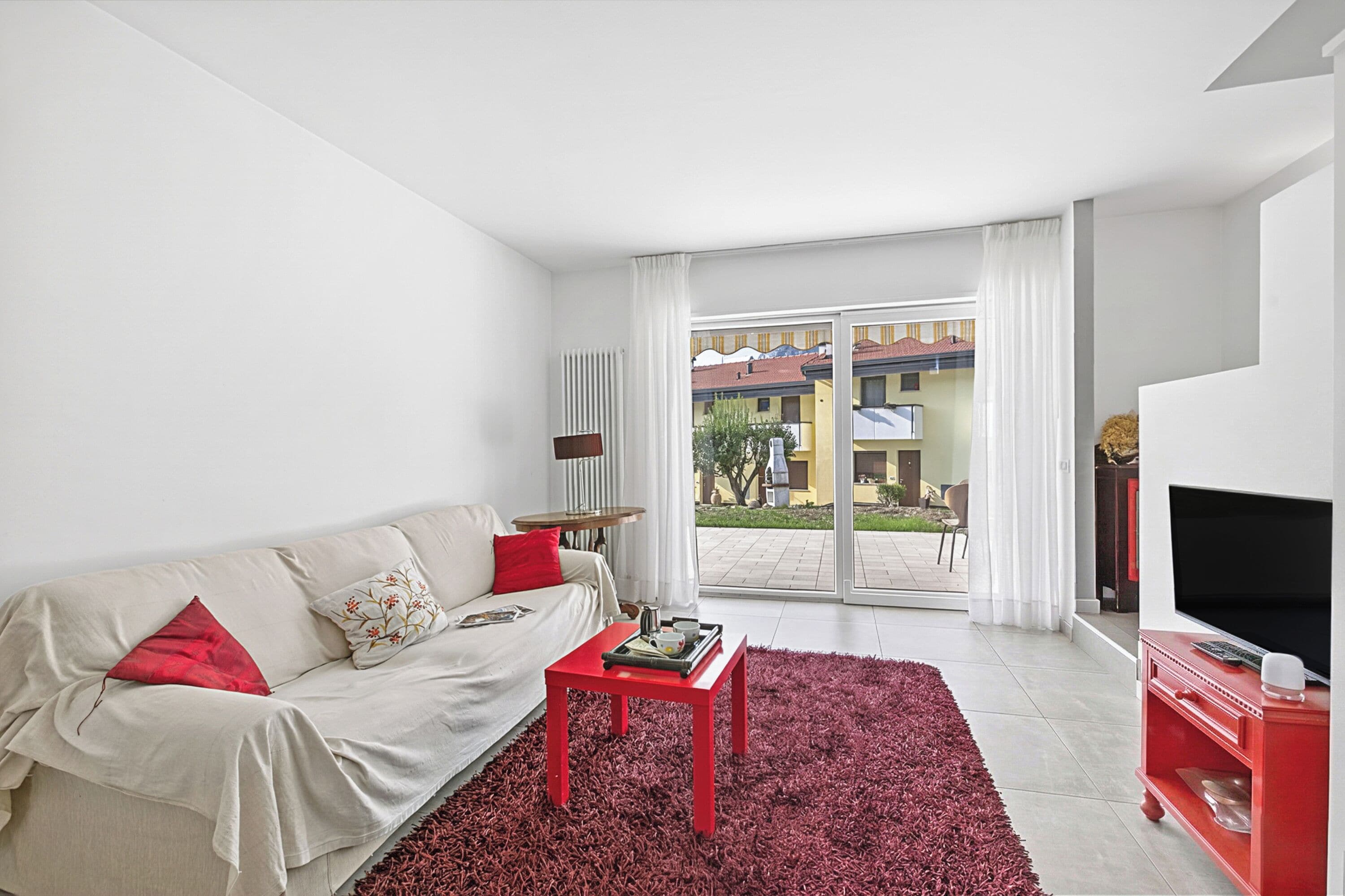 Family Apartment, Multiple Bedrooms (Olimpia Home) | Living area | TV