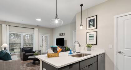 New Albany 2BR | Near Intel + Easton | Pets OK