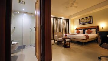 Deluxe Room | Bathroom