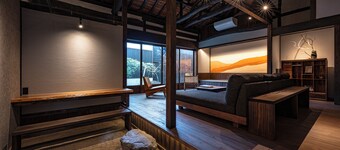 8 min walk from Nakatsu stn /Luxury Cozy Full Reno Historic Villa in Castle Town