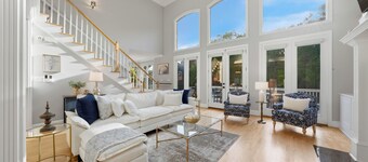 Lakefront + Private Dock + Hot Tub + Fire Pit + Game Room | Belle Pines Hideaway
