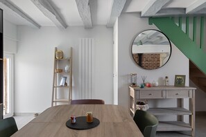 Dining - Gite de la Ferme de la Dalbeine – 25 min from Chenonceaux (Veuzain-sur-Loire)