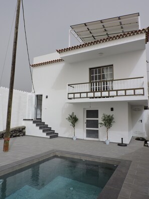 Pool - Vrbo Property (Tazacorte)