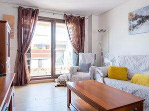 Living area - Apartment 'Mar De Pulpi' with Balcony and Wi-Fi (Pulpí)