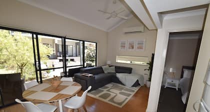 ‘SeaRenity’ Preston Beach, 2-bedroom chalet