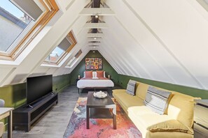 TV - Stylish Harrogate Apartment (North Yorkshire)