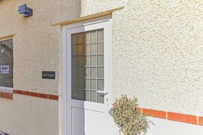 Exterior detail - Stylish Harrogate Apartment (North Yorkshire)